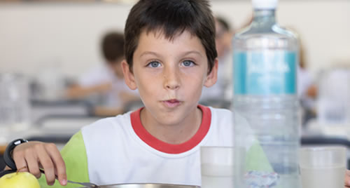 SOLIDARIDAD + SALUD + MEDIOAMBIENTE = AGUA DEL CEU AUARA