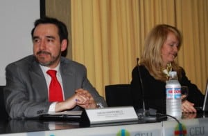 Expertos en Derecho y Economía
