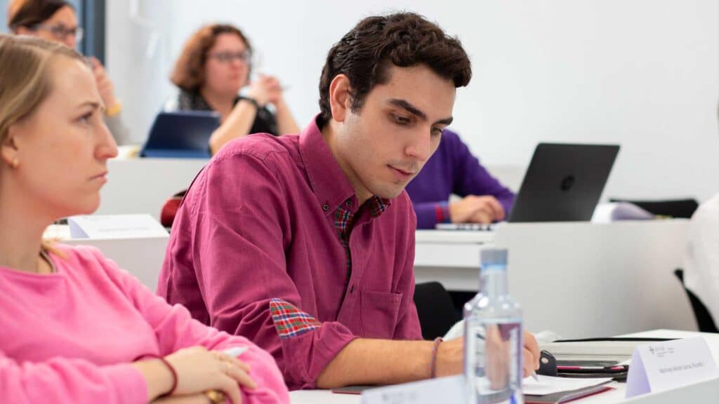 Qué es el CEO, una de las preguntas habituales de los estudiantes del área de Empresas