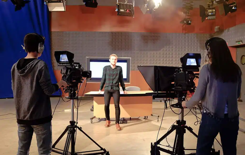 Periodismo UCH plató televisión