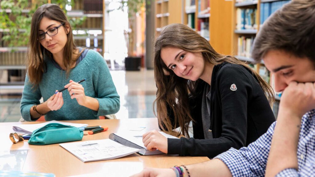 En las universidades CEU te damos claves para estudiar con éxito tu carrera universitaria