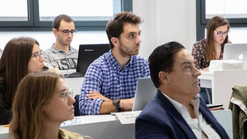 La conexión universidad-empresa, clave en la formación universitaria