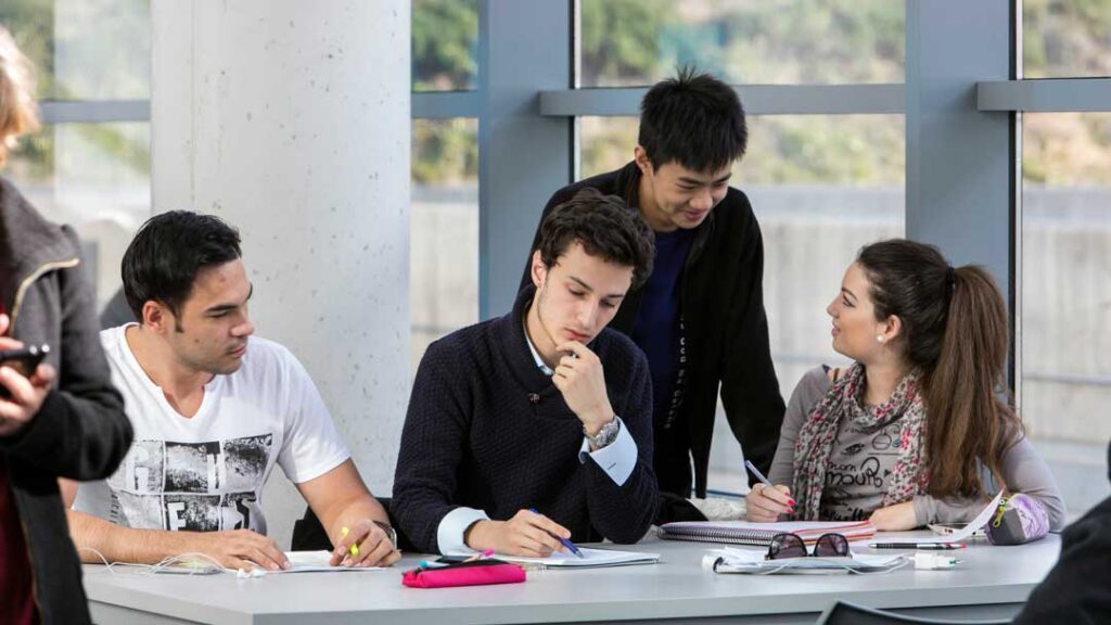 La carrera de Criminología ha visto aumentar sus salidas profesionales en los últimos años