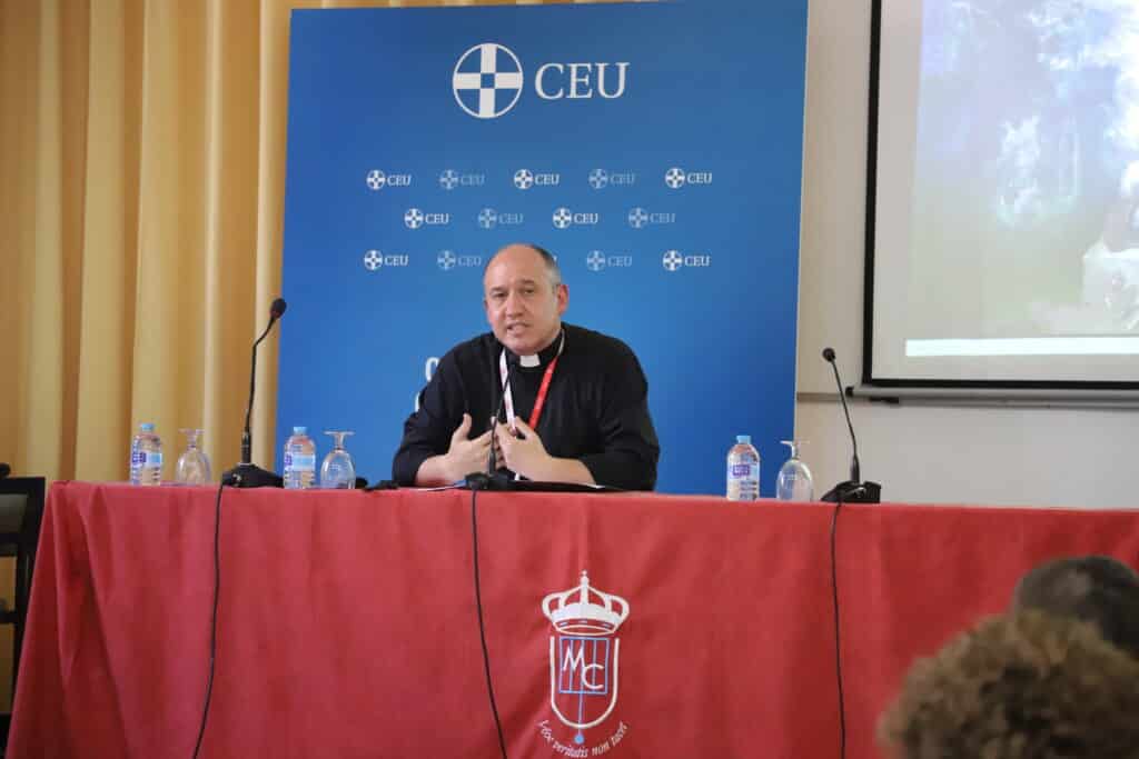 El Real Centro Universitario Escorial-María Cristina ha acogido el curso ‘Biblia y Arqueología’, enmarcado en los Cursos de Verano CEU-María Cristina (San Lorenzo de El Escorial)