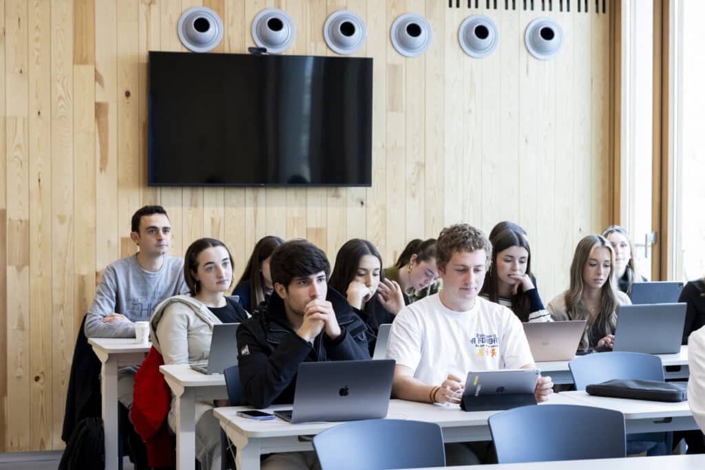 Qué estudiar en ciencias sociales: el Grado en Derecho y tu futuro